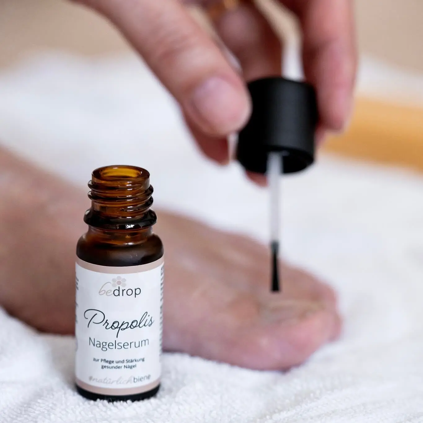 Propolis Nagelserum - Nagelpflege mit Propolis, Teebaumöl & mehr