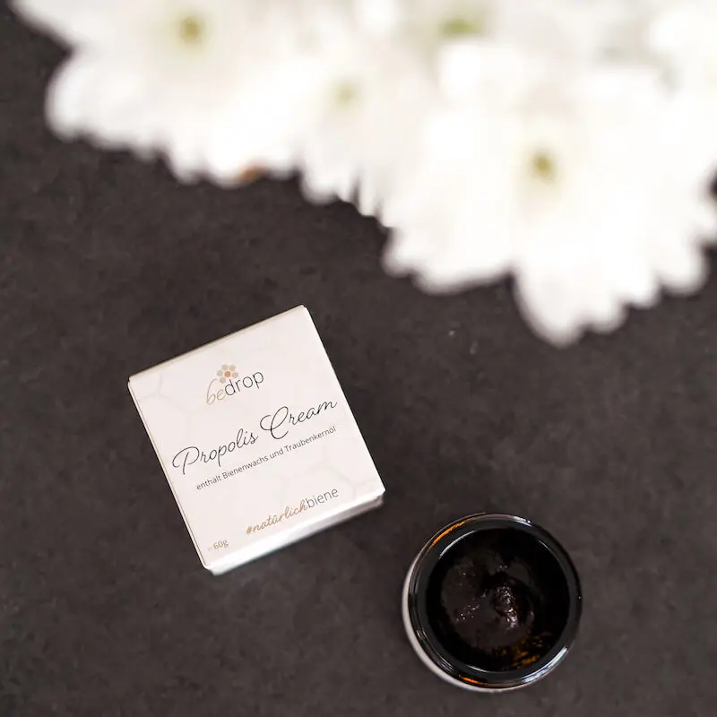 Propolis Salbe - hochdosierte Propolis Creme mit Bienenwachs & Traubenkernöl 60g
