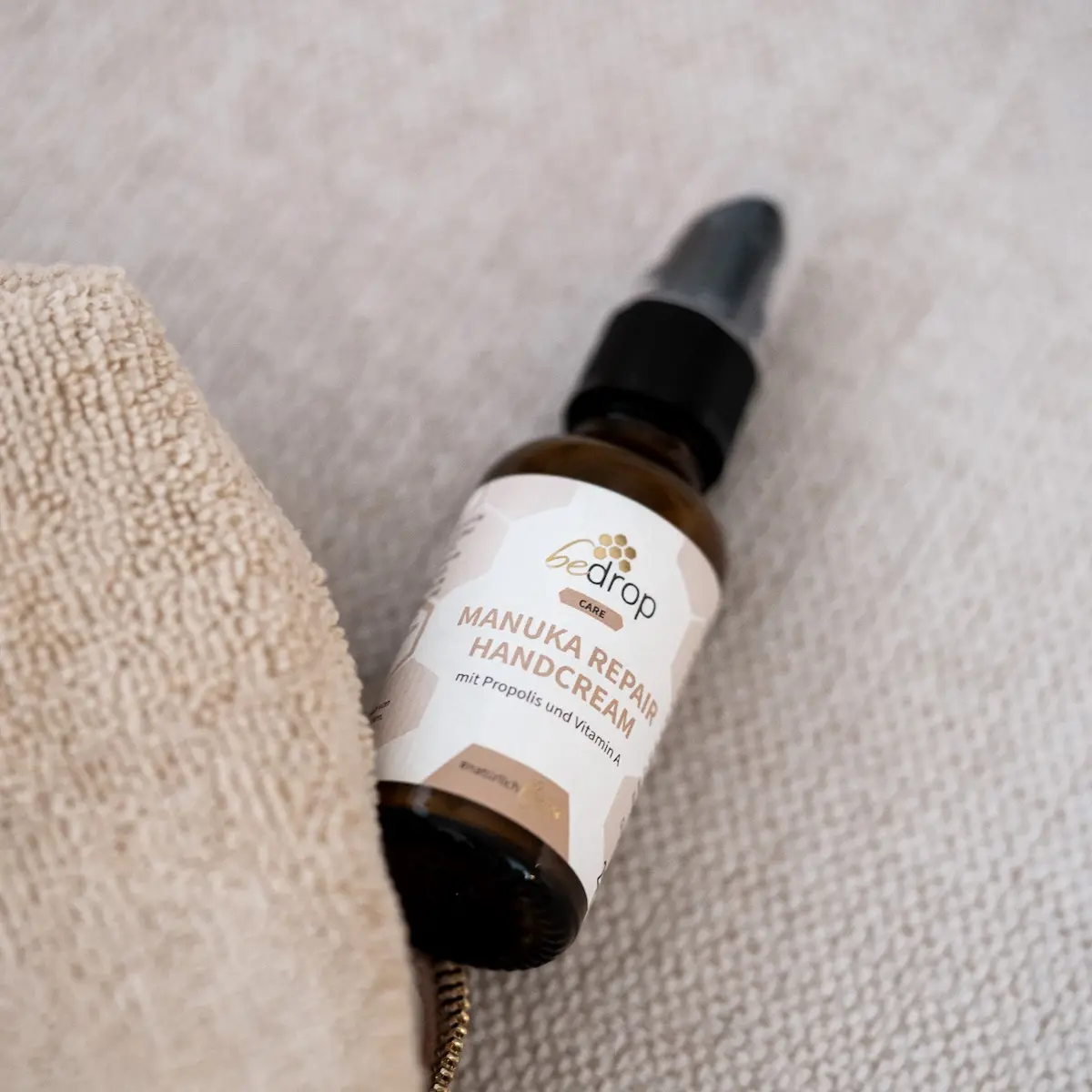 Manuka Honig & Propolis Handcreme mit Vitamin A, 25ml