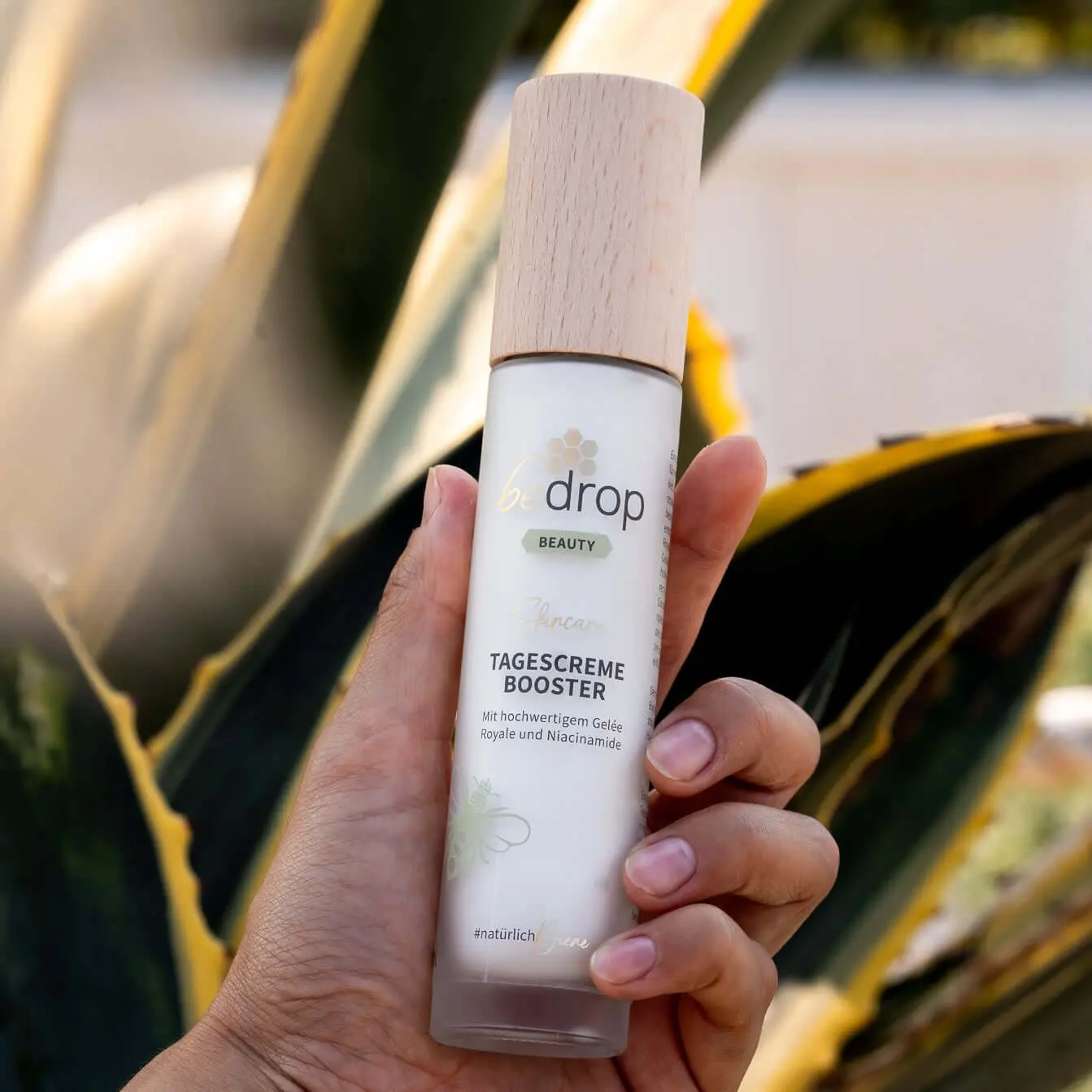 Tagescreme / Gesichtscreme mit hochwertigem Gelée Royale & Niacinamide - 50ml